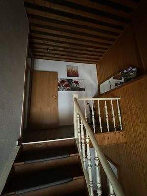 6 Innentreppe zum DG