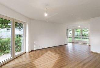 Offener Wohn- und Essbereich