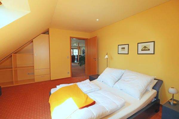 Gästezimmer OG.jpg