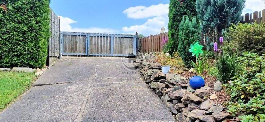 Zufahrt - Stellplätze - Bild 1