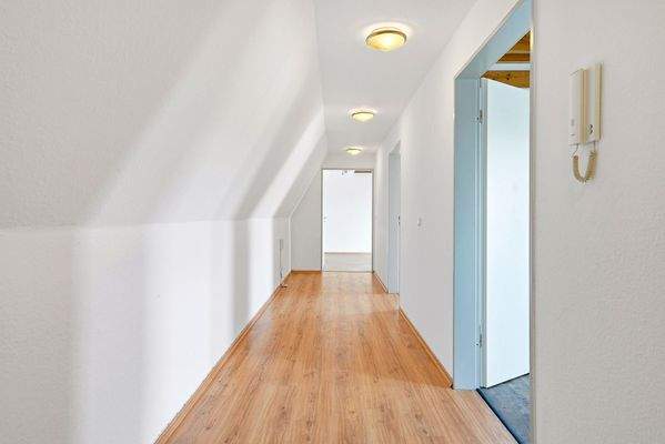 Diele, Dachgeschosswohnung