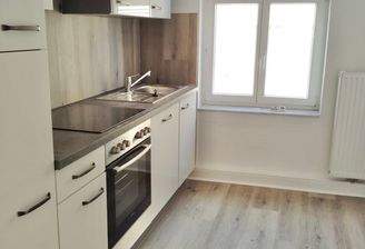 Küche mit Einbauküche