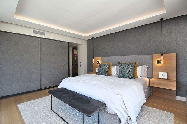 f5532778-61c6-42df-857a-8c48b1685900