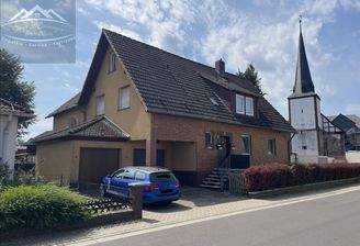 Hausansicht von der Straße