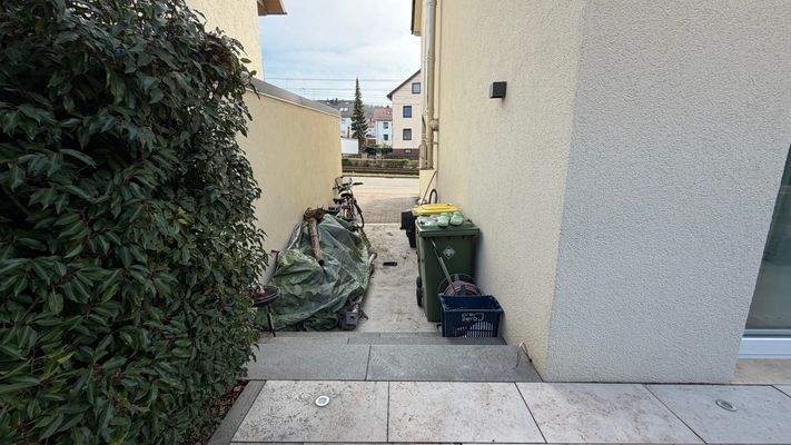 Ehemalige Garagenfläche/Abstellfläche