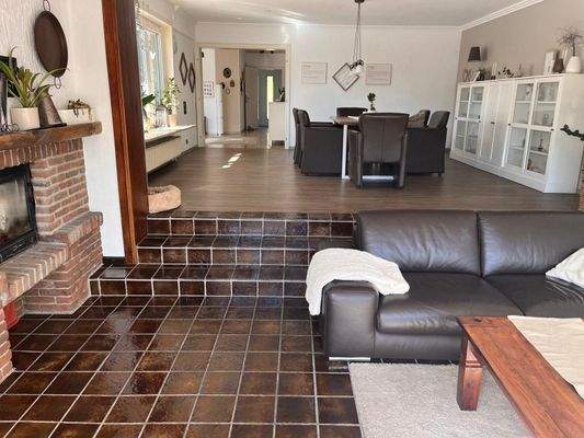 Wohnbereich mit Kamin