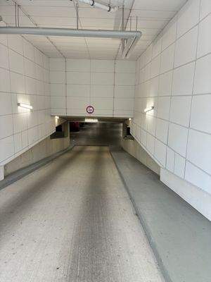 Ein-und Auffahrt TG BF2