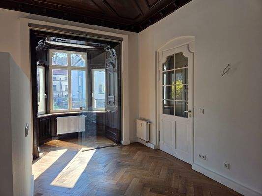 Wohn-/Küchenbereich mit Erker l