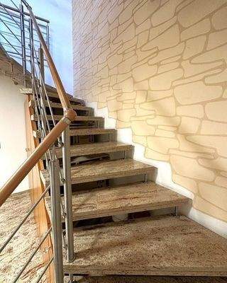 makellos EFH SN Hufenweg - Treppe EG-KG (1).jpg