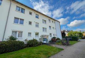 Außenansicht Hauseingang I