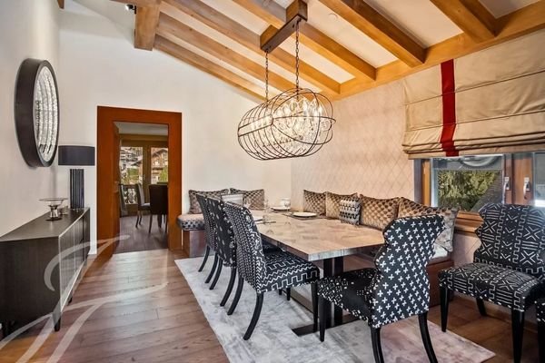 Dining room Wooden floor Chandelier