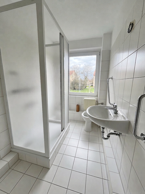 Badezimmer nach Renovierung 