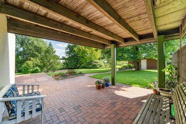 Überdachte Terrasse