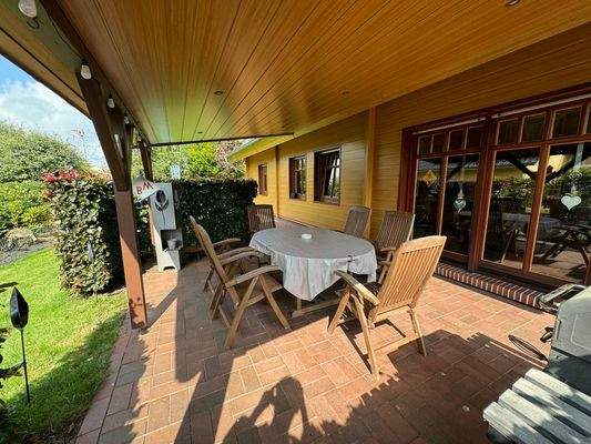 Überdachte Terrasse