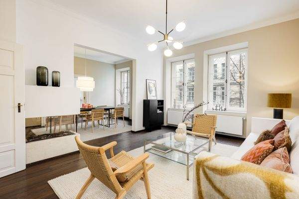 Hinreißende Beletage im 1. OG