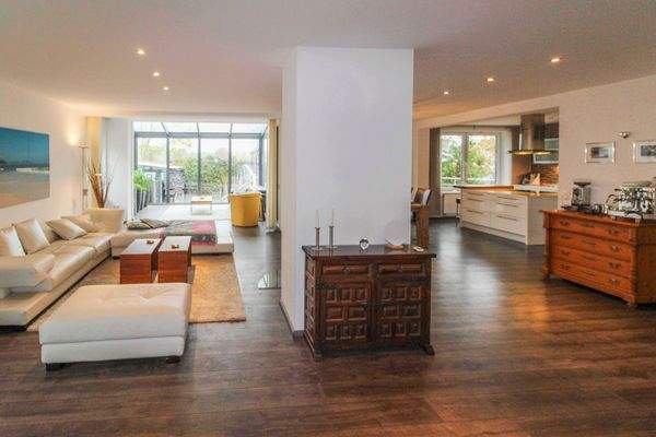 Wohnzimmer und Wintergarten