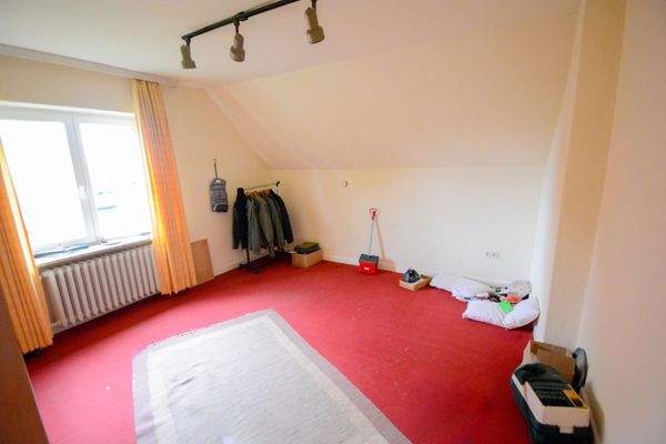 Schlafzimmer 1 im DG