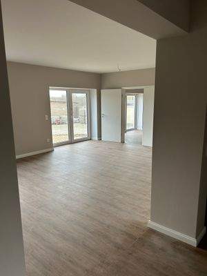 Zugang zum Wohn-u. Essbereich .jpg