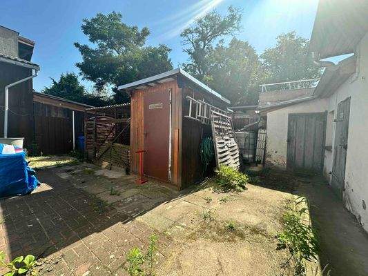 11. Haus hinten, Anbauten.jpg