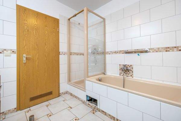 OG Masterbad Ansicht 2