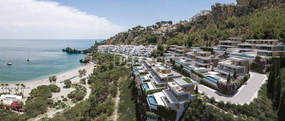Beachfront Sophisticated Villas with Infinity Views in Almuñecar