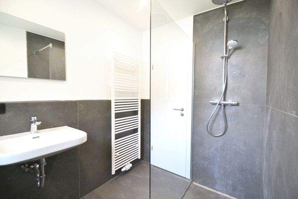 weitere Teilansicht Badezimmer