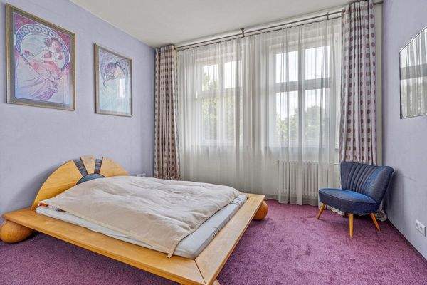 Südseite der Geschichte – Wohnen im Denkmal mit Aufzug