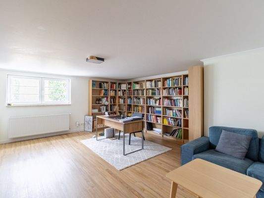 Einliegerwohnung/Büro im Untergeschoss
