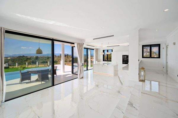 Exklusive Neubauvilla mit Aussicht zu verkaufen in Son Gual Mallorca BHHS-BAL-0778