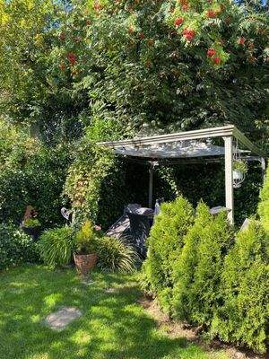 Gedeckter Gartensitzplatz 