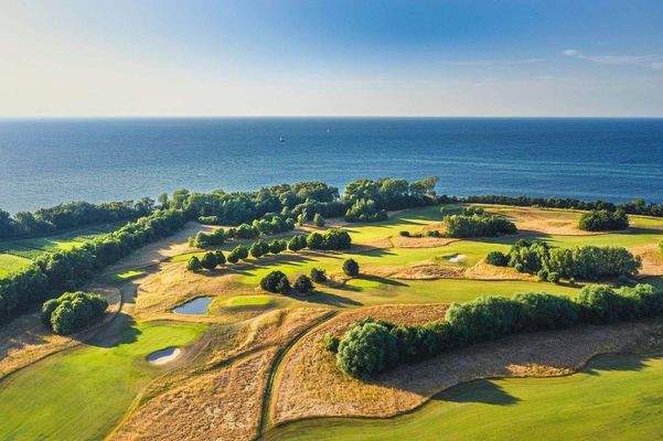 Luftbild Nordspitze + Segelboot.jpg