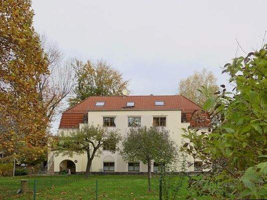 Außenansicht im Spätherbst