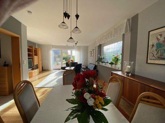 Wohnzimmer Sicht auf Garten