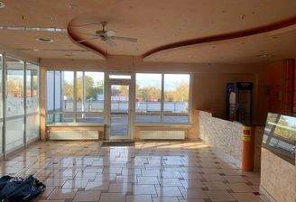 Mietfläche mit  Zugang außen