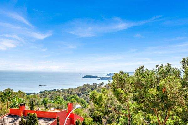 Sea views from the villa 