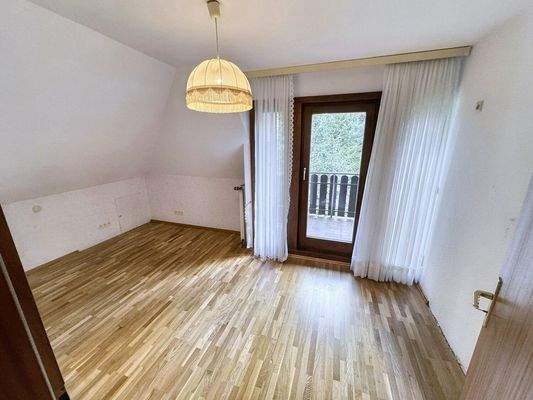 OG Schlafzimmer mit Loggia