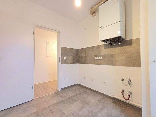 20251128_095937_resized