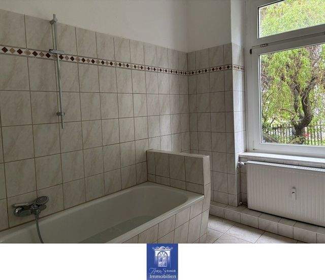 Eindrucksvolle Familienwohnung mit Wintergarten und Balkon in elbnaher Umgebung! - Foto 2