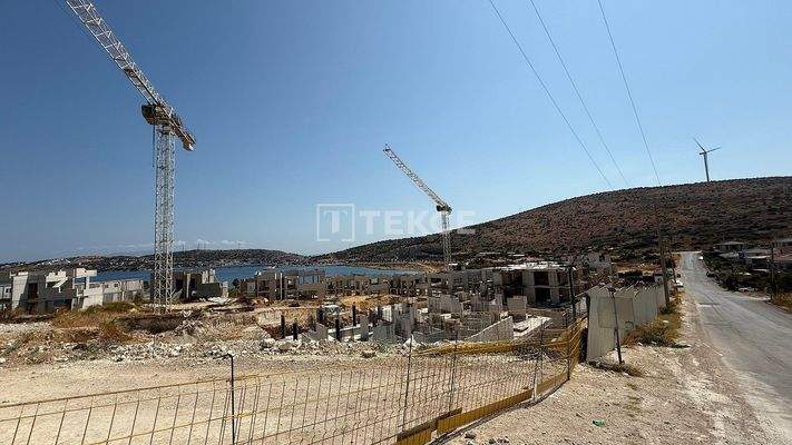 Detached Beachfront Villas with Swimming Pool in İzmir Çeşme