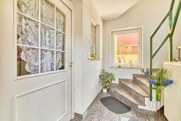 04 Eingang Treppenhaus.jpg