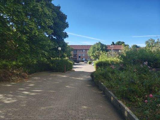 9037KC-28 gepflegte Wohnanlage