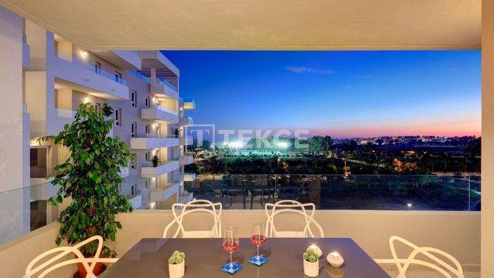 Sea View Apartments in Complex with Pool in Marbella