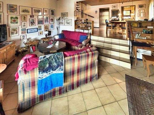 Wohn-/Esszimmer im Split-Level