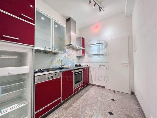 EINBAUKÜCHE/ TEEKÜCHE