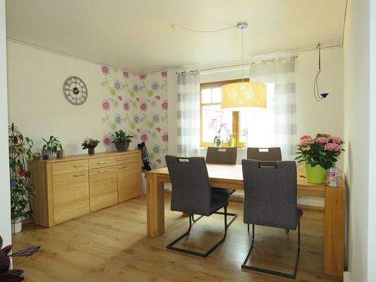 Wohn- o. Esszimmer EG Whg. 1