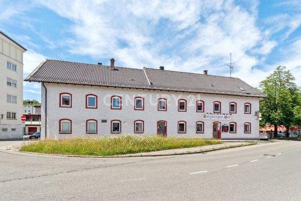 Außenansicht Bahnhofstr. 8, West