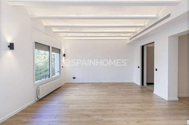 Modern Flat Near Avenida Diagonal in Les Corts