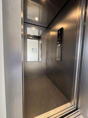 Haus, Aufzug (2).jpg