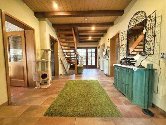 einladende Diele mit angenehmen Raumgefühl