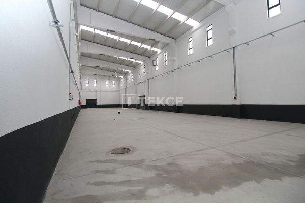 Commercial Properties with 265 m² and 755 m² Area in Ankara